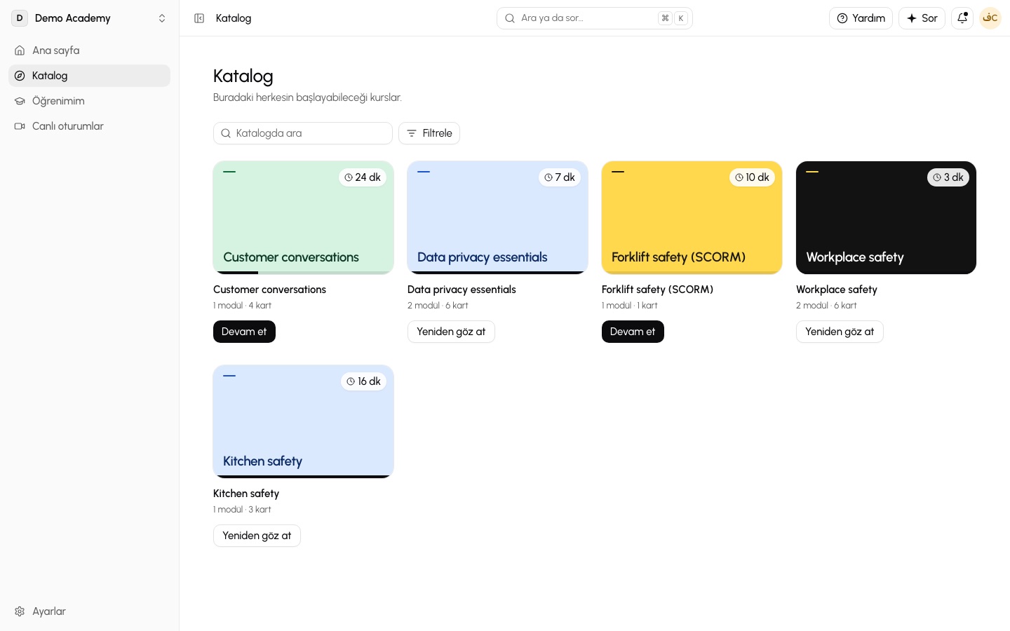 Classbase’de bir müşterinin gördüğü kurs kataloğu